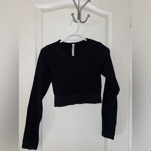 Aritzia Babaton Encounter Longsleeve - Black - Medium